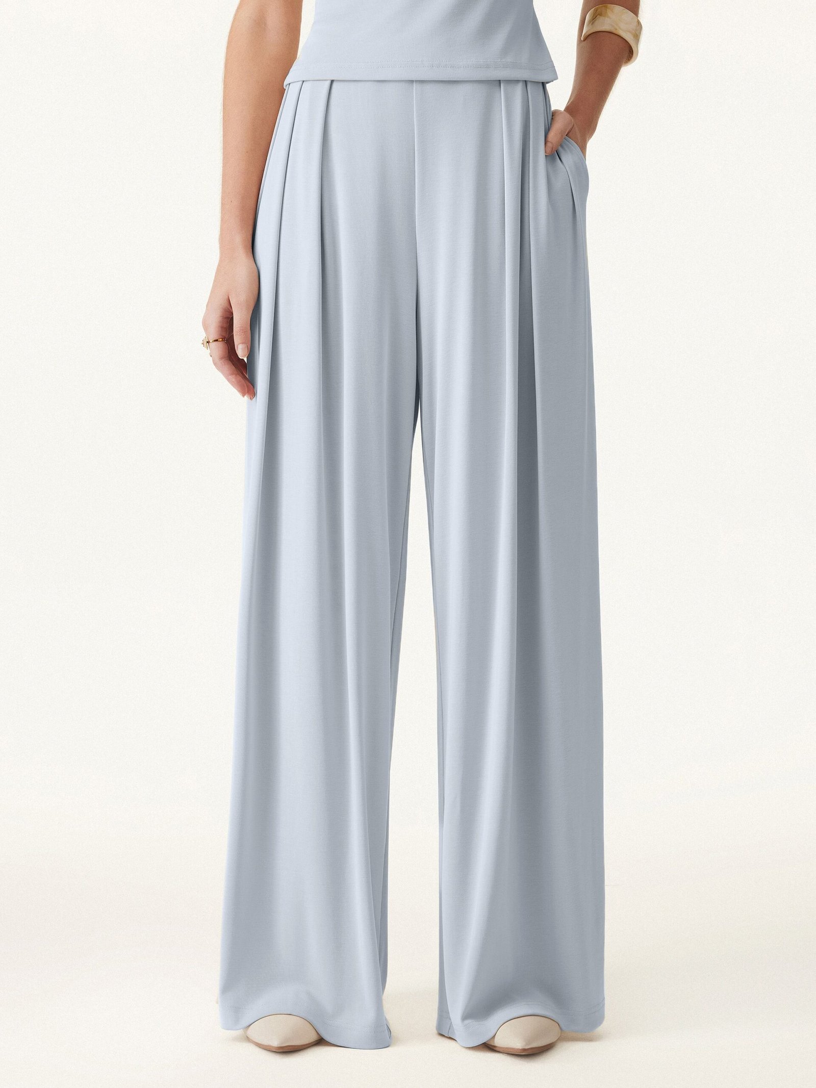 Sandwashed Mid Rise Pleated Wide Leg Palazzo Pants with Pockets - Image 14