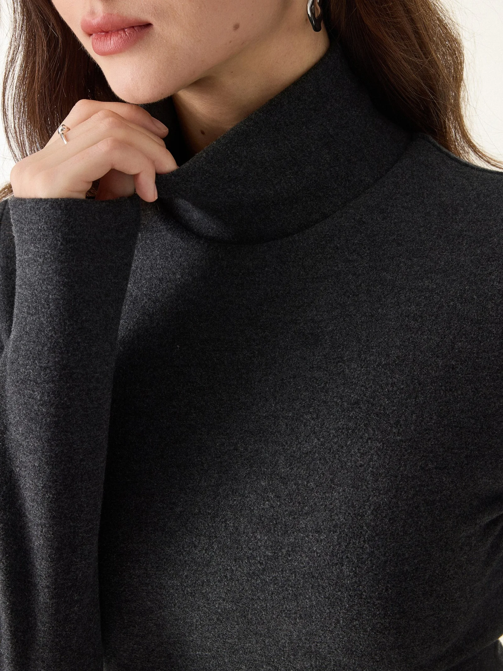 MaxWarm Turtleneck Long Sleeve Brami - Image 4